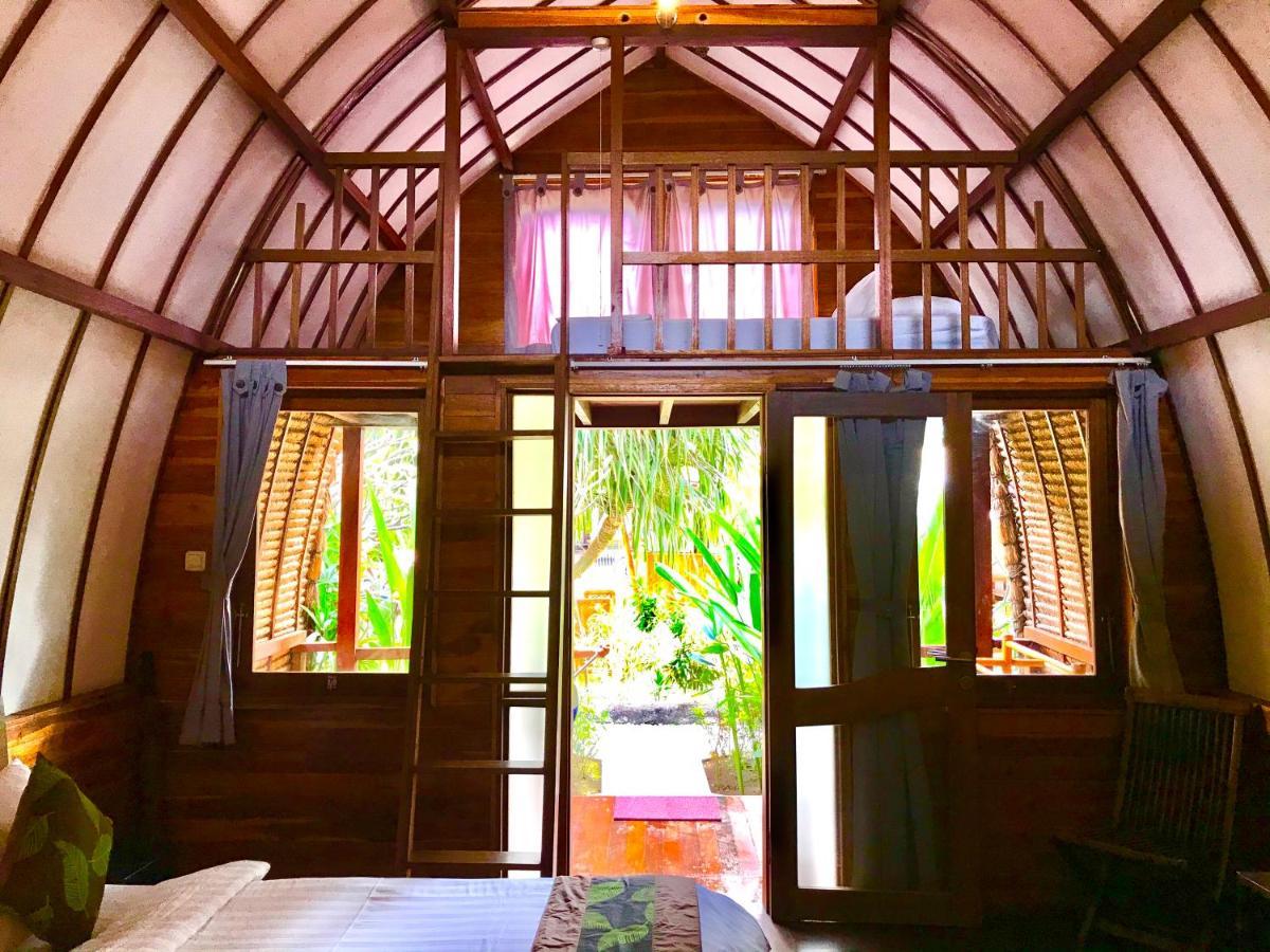 Cotton Tree Cottages Gili Trawangan Exteriör bild