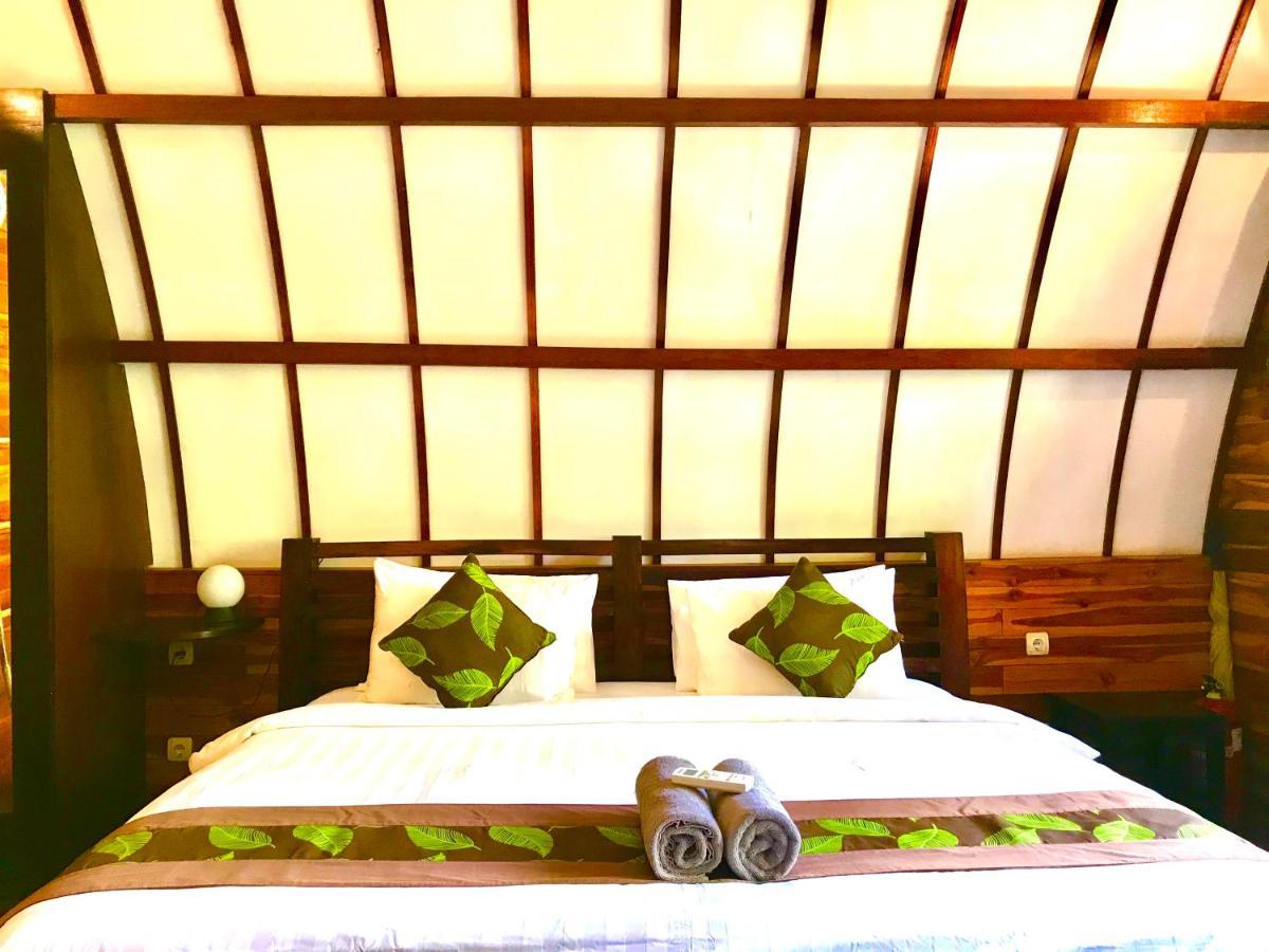 Cotton Tree Cottages Gili Trawangan Exteriör bild